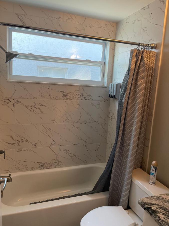 Cozy 3 Bedroom Home Close To Everything In Tampa! ภายนอก รูปภาพ