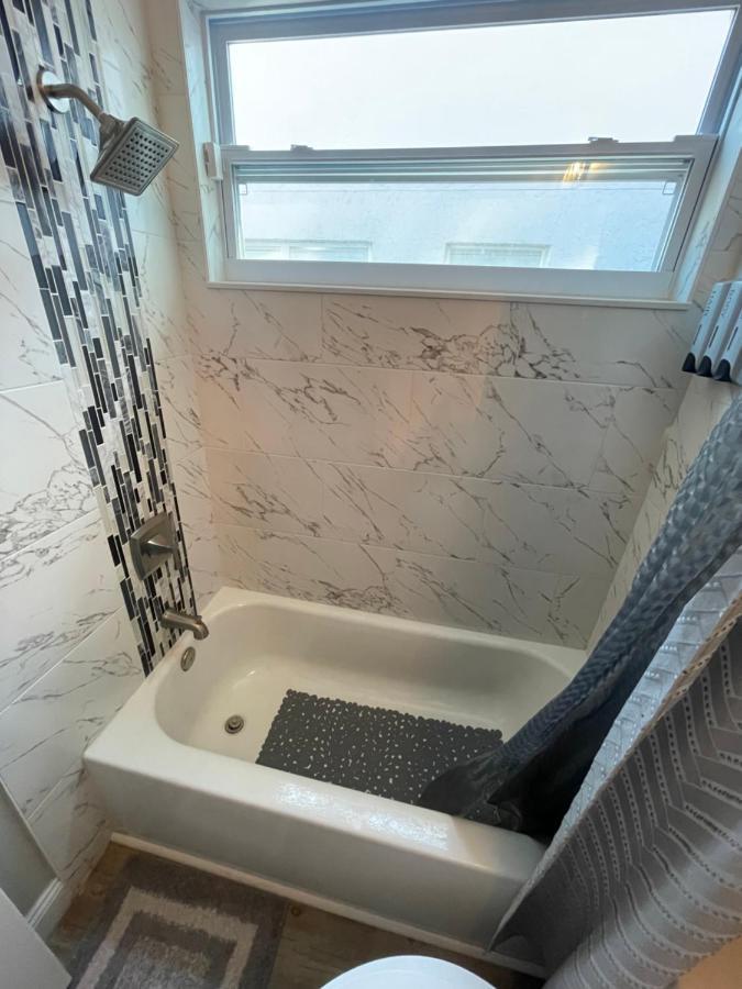 Cozy 3 Bedroom Home Close To Everything In Tampa! ภายนอก รูปภาพ