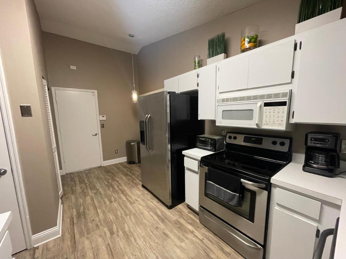Cozy 3 Bedroom Home Close To Everything In Tampa! ภายนอก รูปภาพ