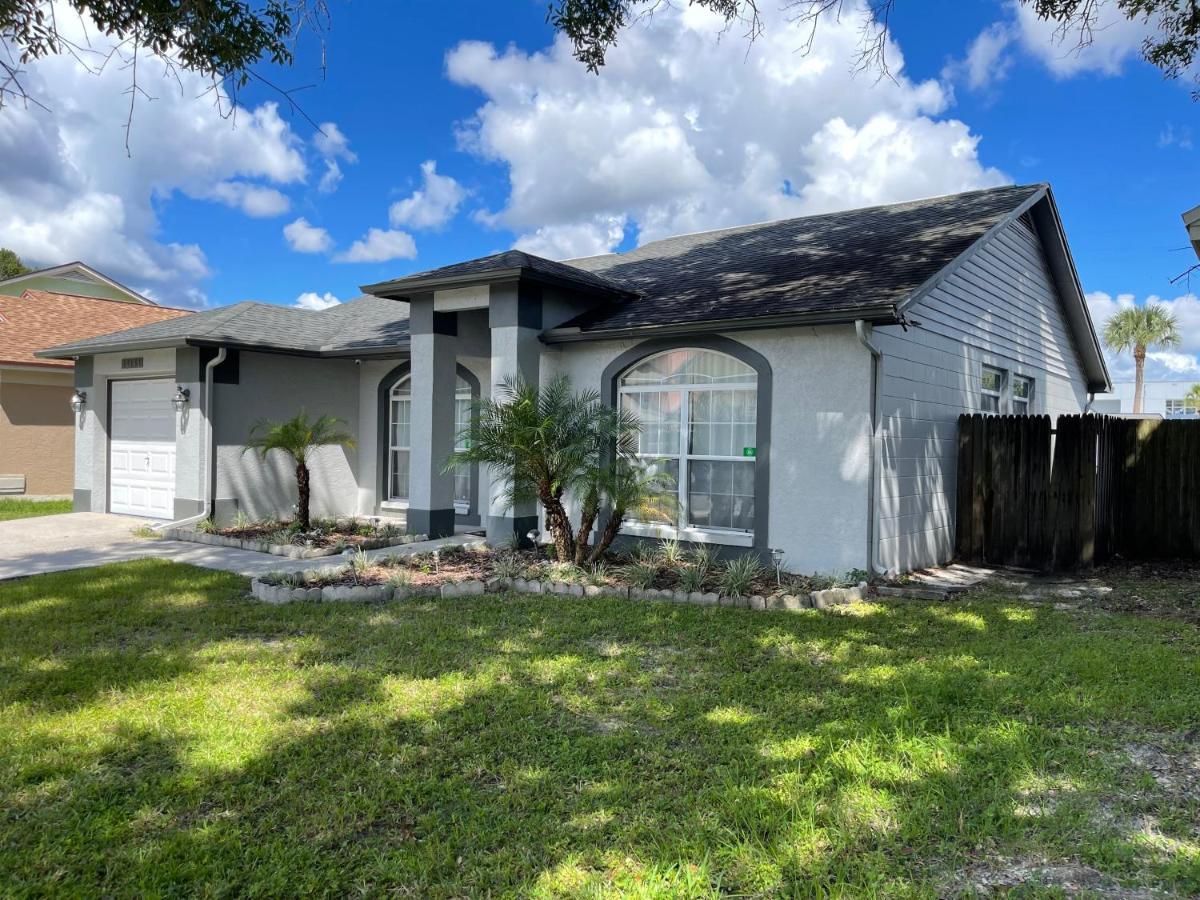 Cozy 3 Bedroom Home Close To Everything In Tampa! ภายนอก รูปภาพ