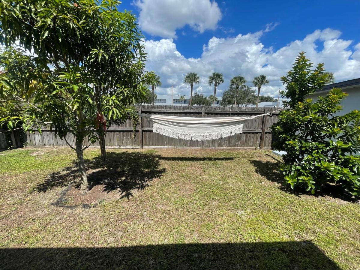 Cozy 3 Bedroom Home Close To Everything In Tampa! ภายนอก รูปภาพ