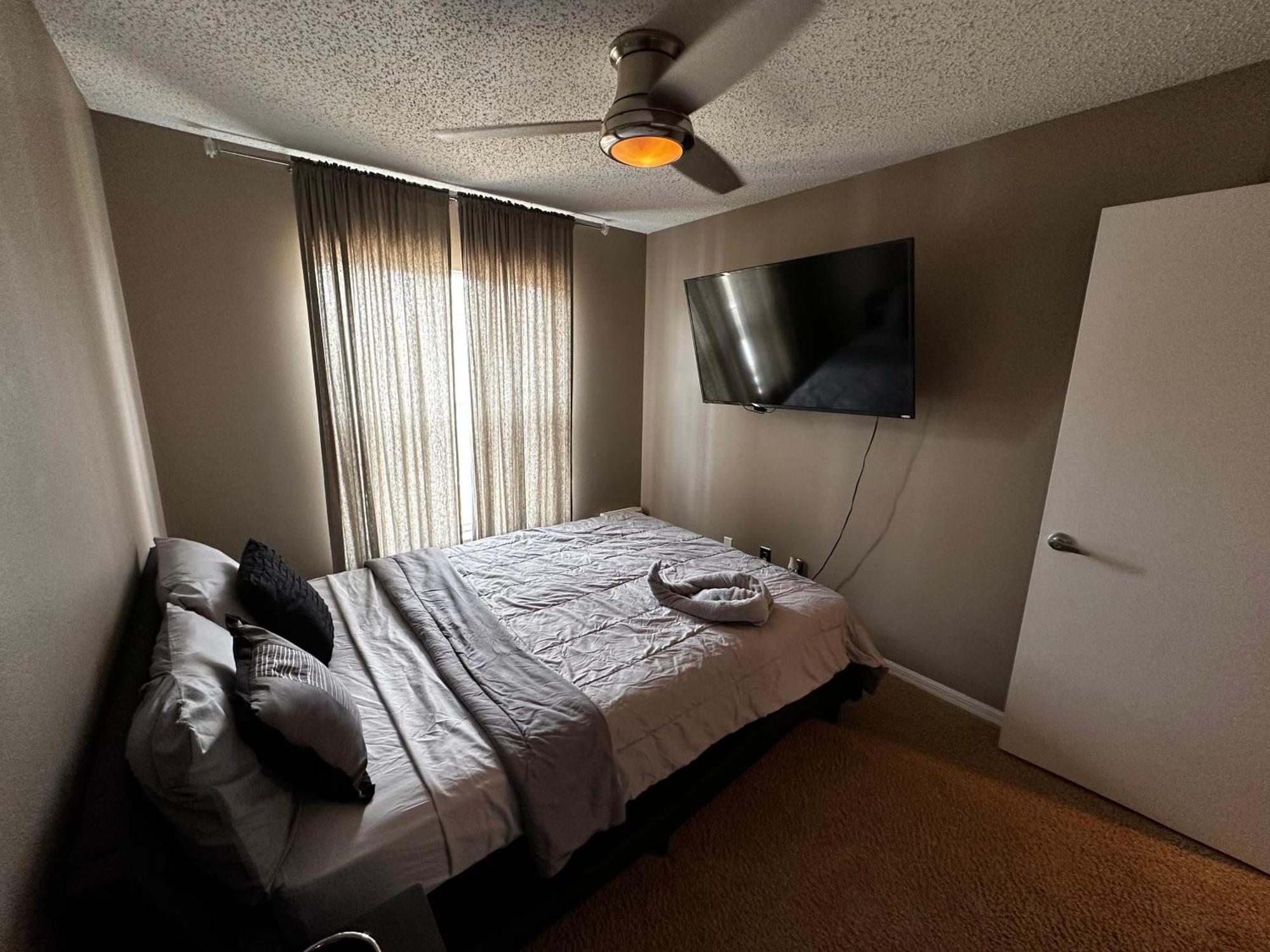 Cozy 3 Bedroom Home Close To Everything In Tampa! ภายนอก รูปภาพ